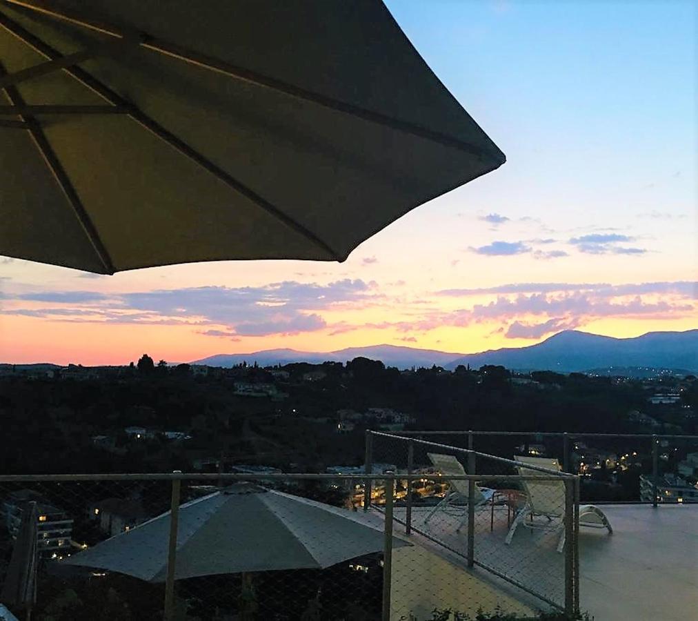 Twenty Rent Otel Cagnes-sur-Mer Dış mekan fotoğraf