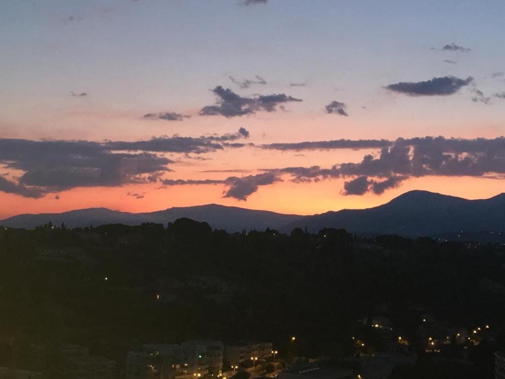 Twenty Rent Otel Cagnes-sur-Mer Dış mekan fotoğraf